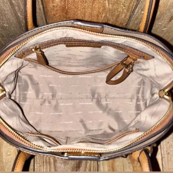 Michael Kors 6pc Set: Mercer Satchel, Wallet, Card Case, Glasses, Dust Bag Twill - Picture 7 of 16